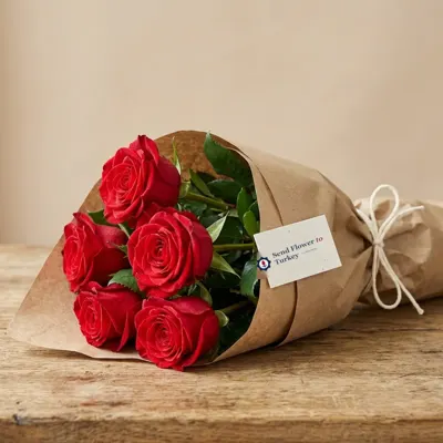 Bouquet of 5 Red Roses