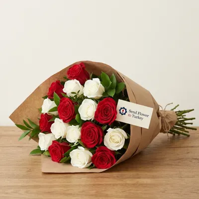 Bouquet of 15 Red and White Roses