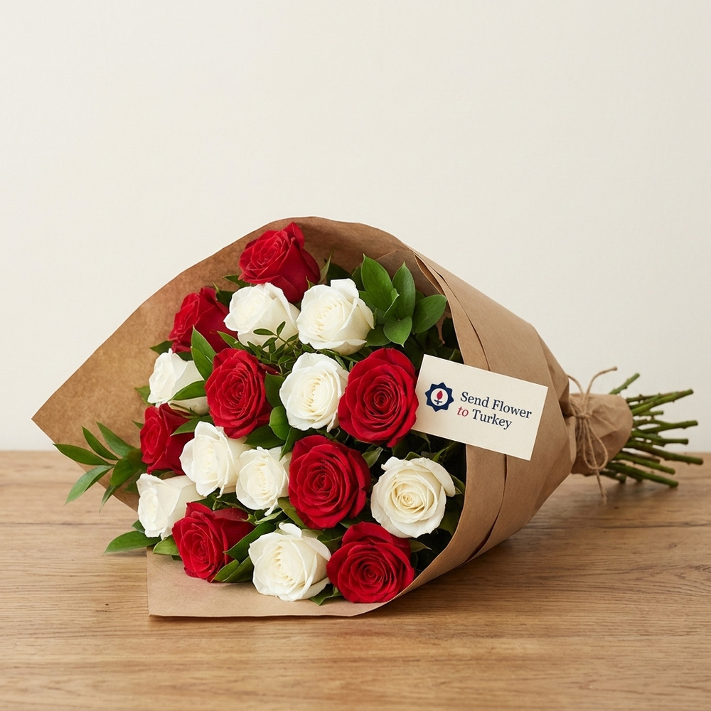 Strauß mit 15 roten und weißen Rosen